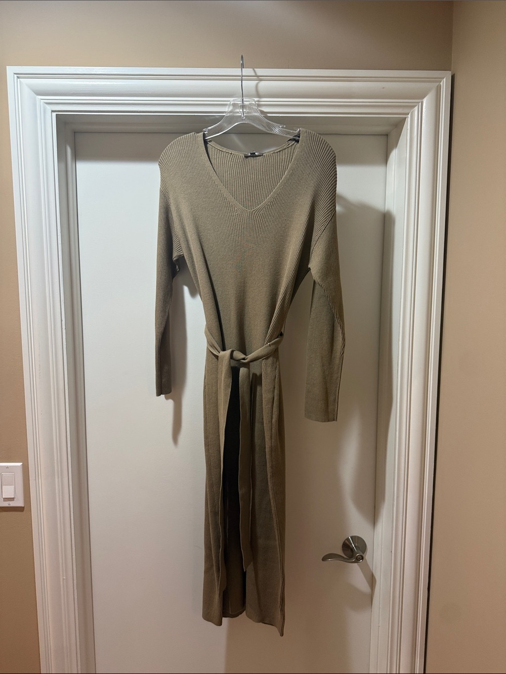 Rails Taupe V-Neck Long Sleeve Knit Dress with Tie Belt